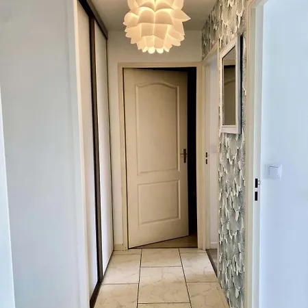 Antares - - T2 A Deux Pas Du Centre-ville Et De La Mae-9284 *